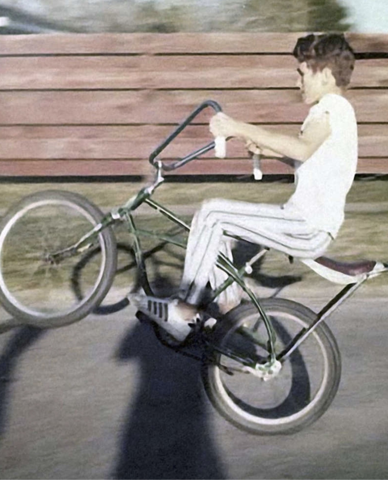 22 Vintage Pics Of Activities That Cell Phones Ruined