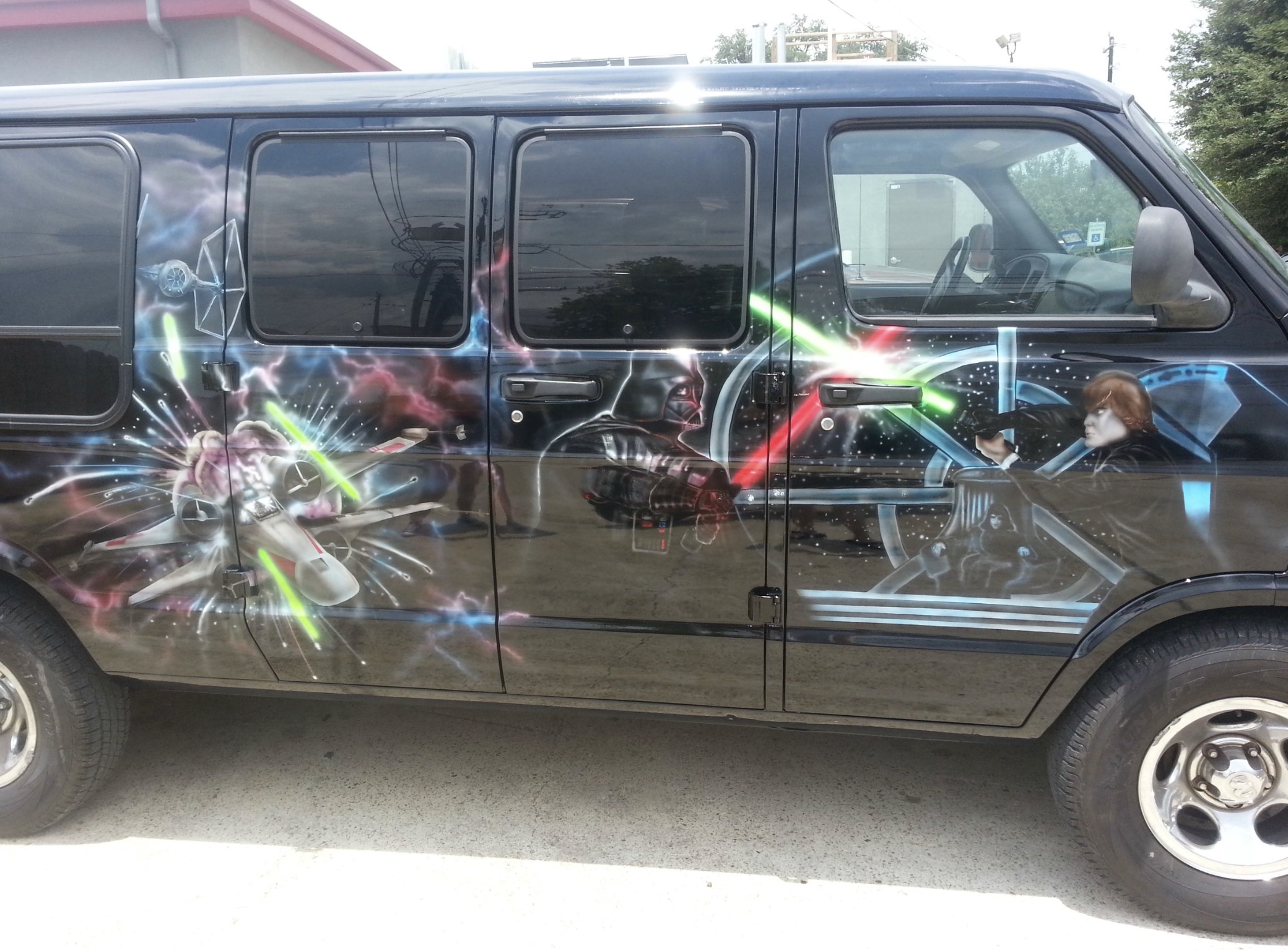 22 Photos Of Crazy 1970's Custom Van Paint Jobs