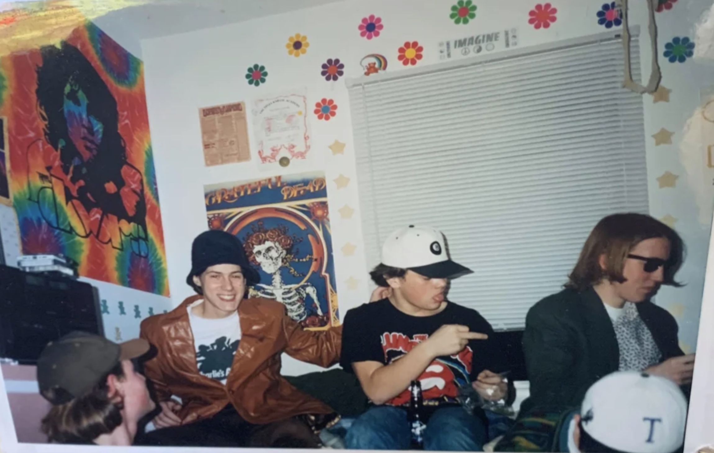 21 1990s Photos Recalling The Gen X Sound & Fury