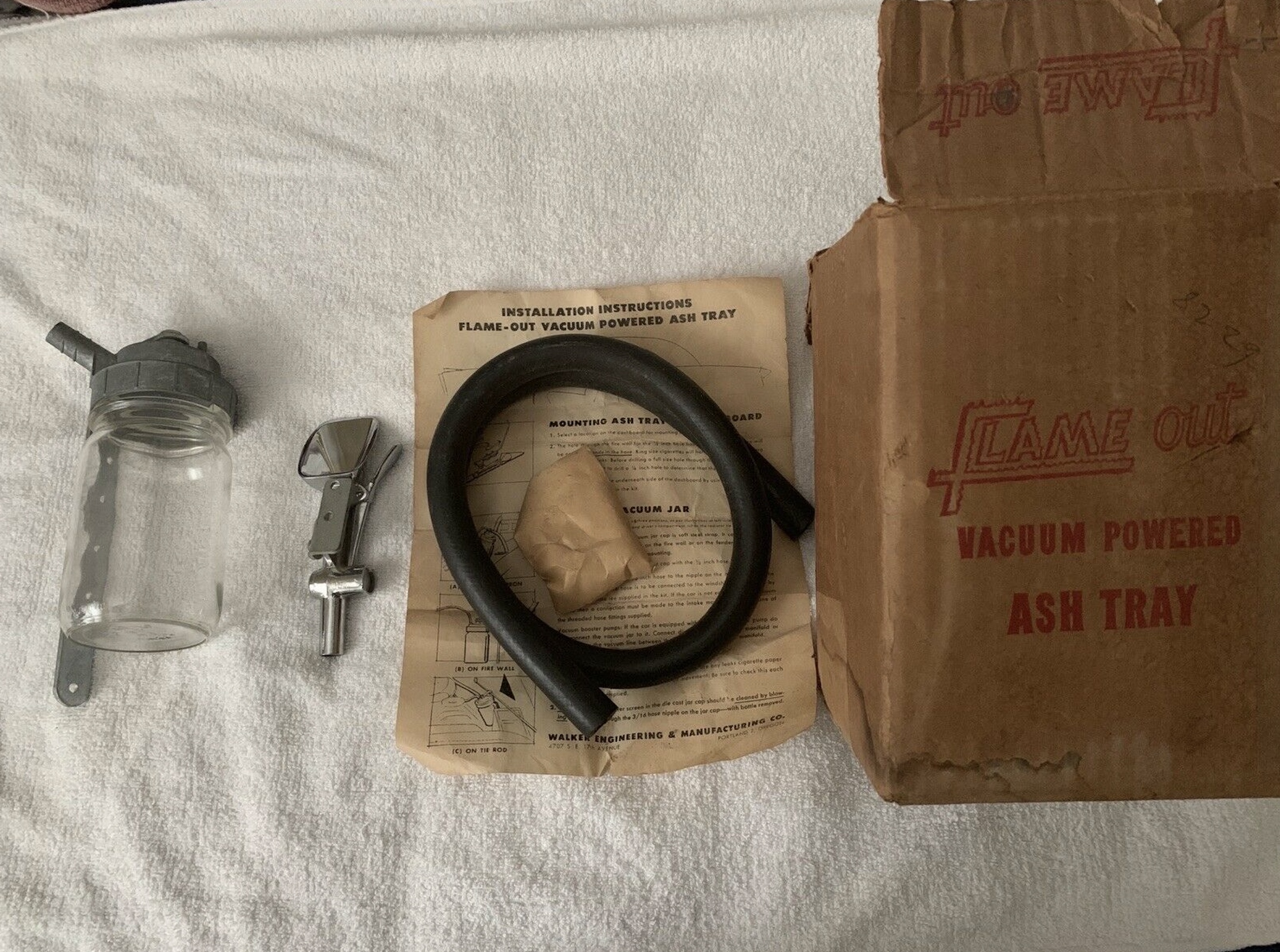 Vacuum-Powered Ashtray