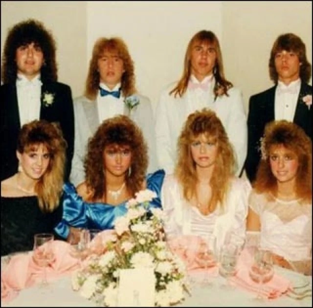 A very 1980s prom picture.