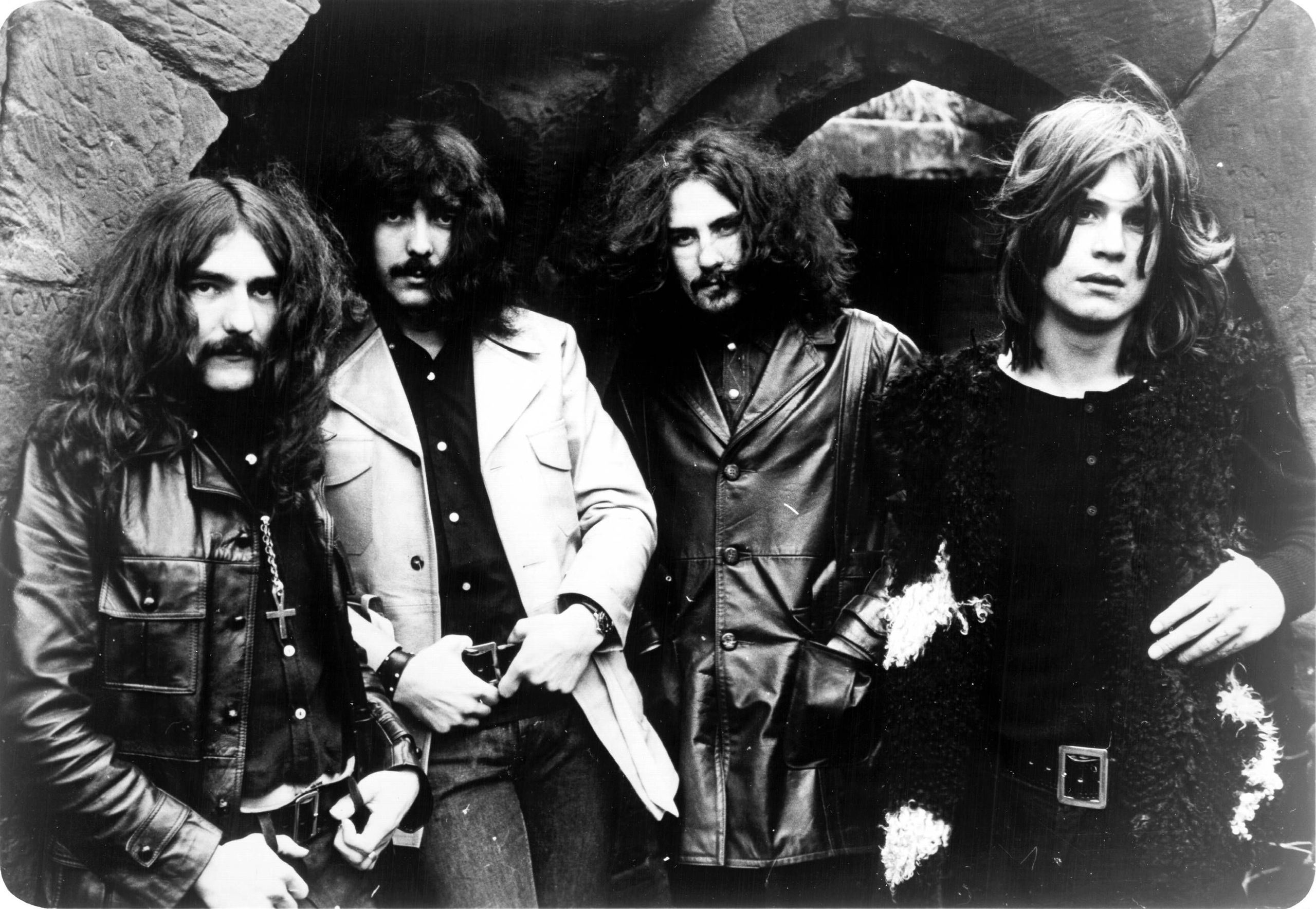 Black Sabbath Kicks Ozzy Out
