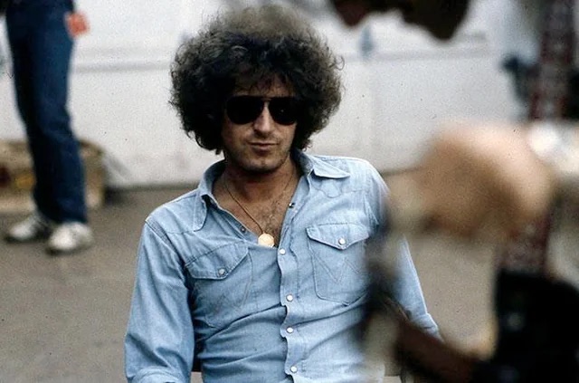 A pre-mustachioed Don Henley. 