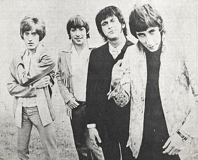 16 Smashing Pics Of The Who At The Beginning