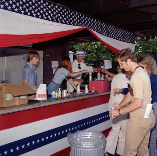 18 Photos Of The Good Life In 1976