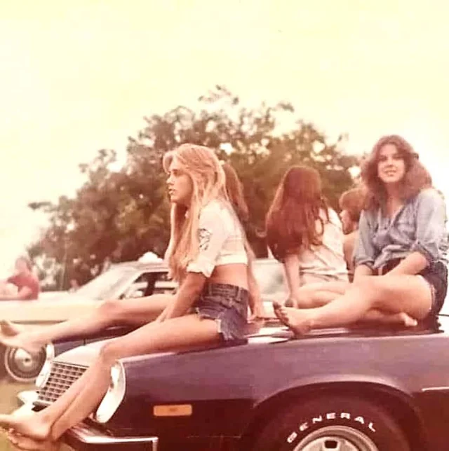 16 Photos Where You Feel The Sunshine Of The 1970s