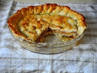 Mock Apple Pie (made with Ritz Crackers)