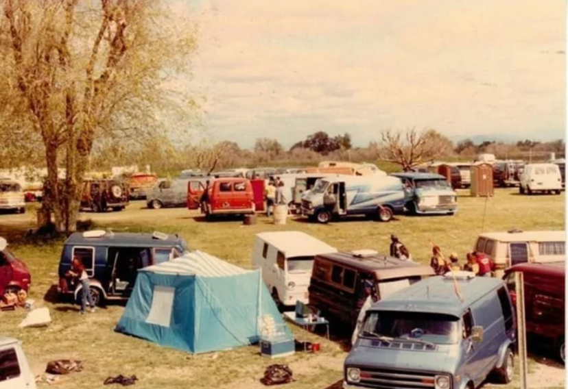 15 Pics Of Baby Boomers Booming Through The 70s