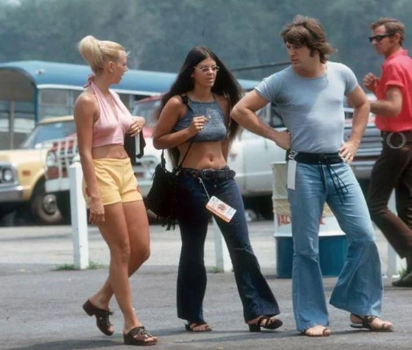 15 Pics Of Baby Boomers Booming Through The 70s