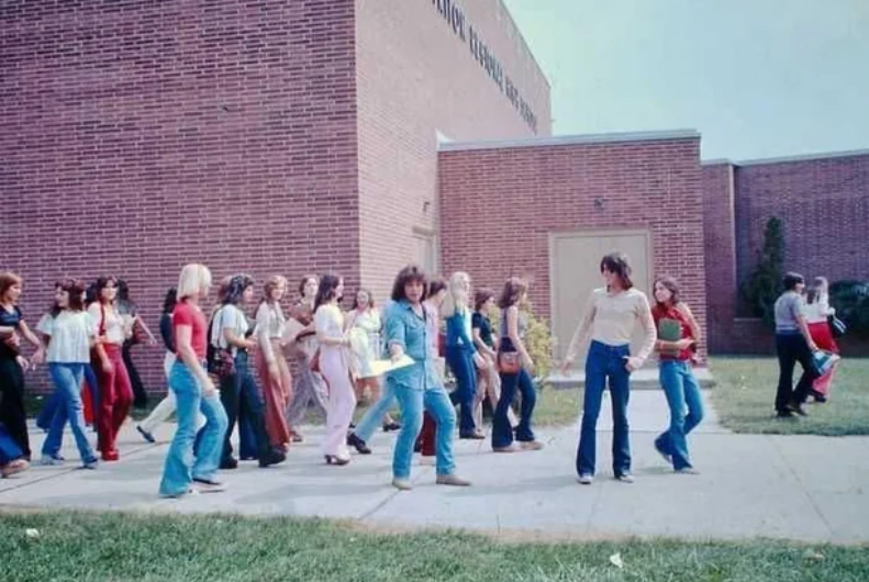15 Pics Of Baby Boomers Booming Through The 70s