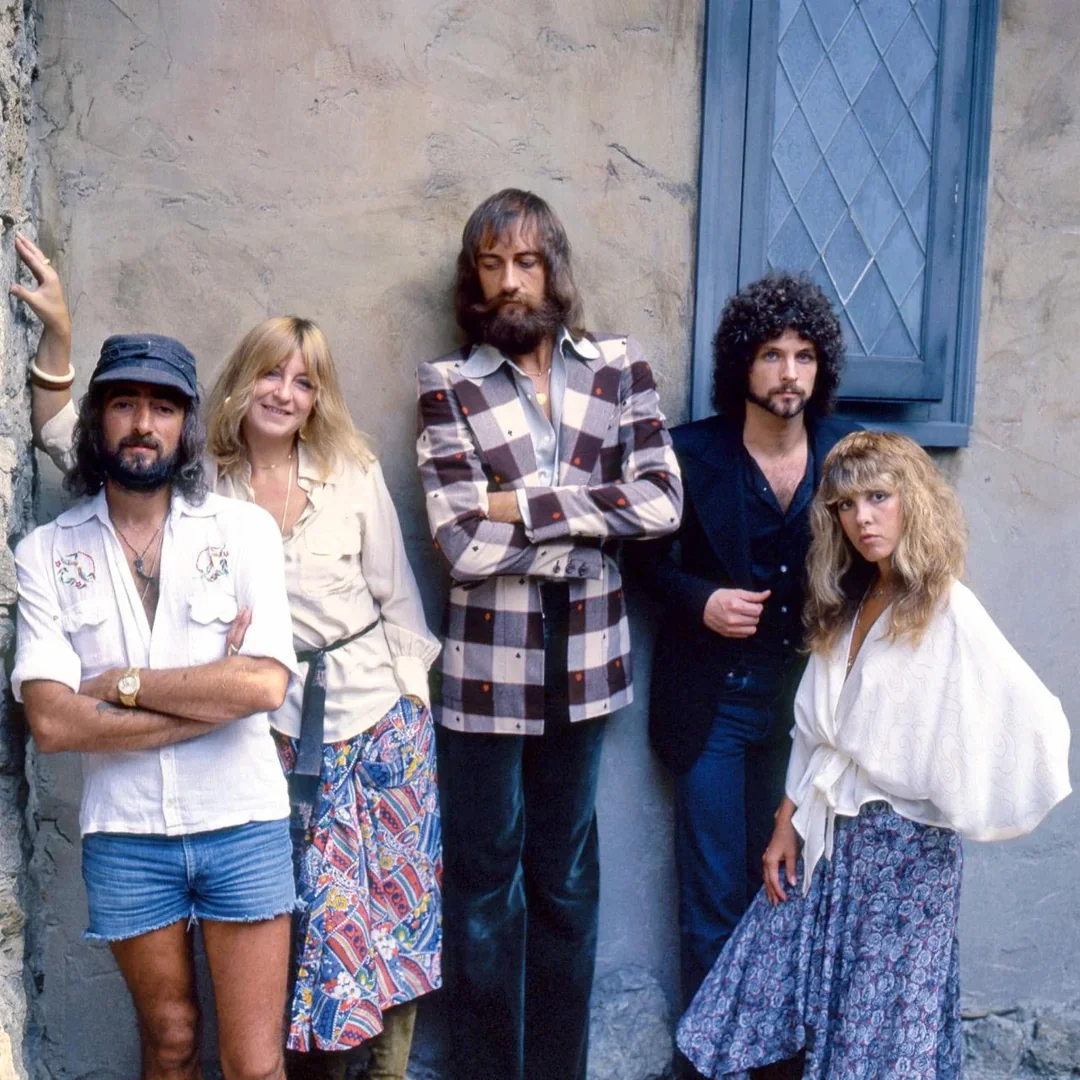 19 Photos Of Fleetwood Mac In their 1970s Heyday