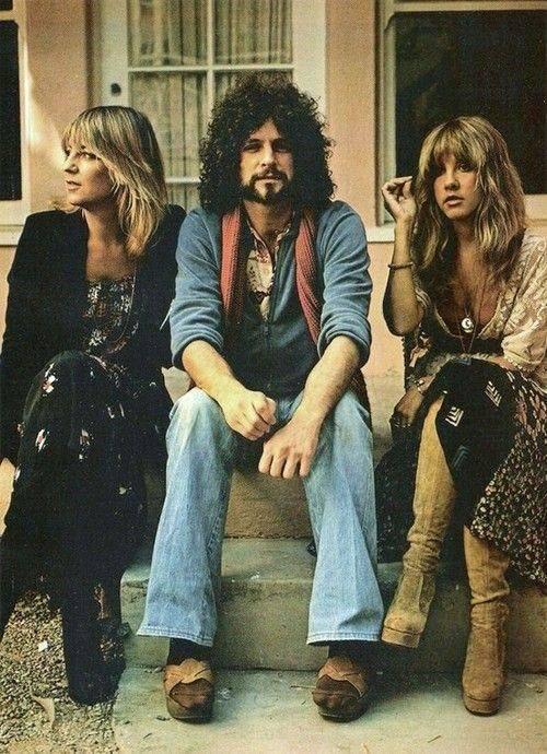 19 Photos Of Fleetwood Mac In their 1970s Heyday