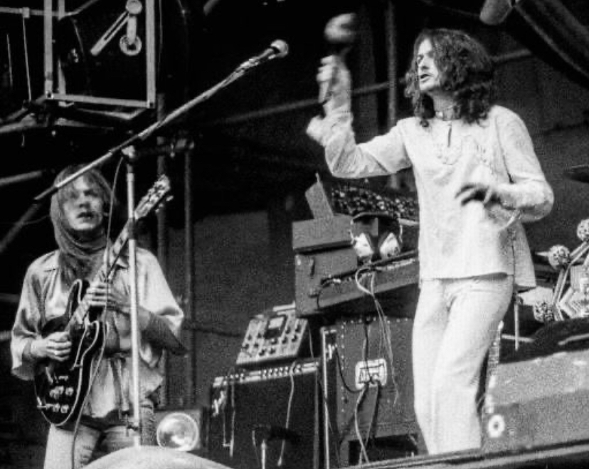 15 Affirmative Photos Of Yes In The 1970s