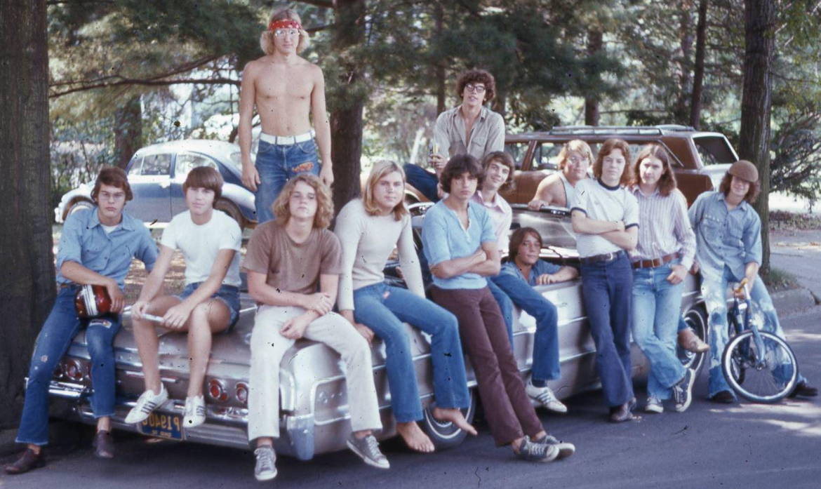 16 Photos Of Disco, Denim, And The 70s Dream