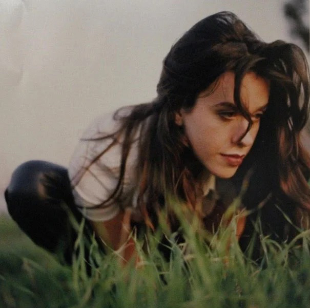 15 Photos Of Alanis Morissette At The Very Beginning | eBaum's World