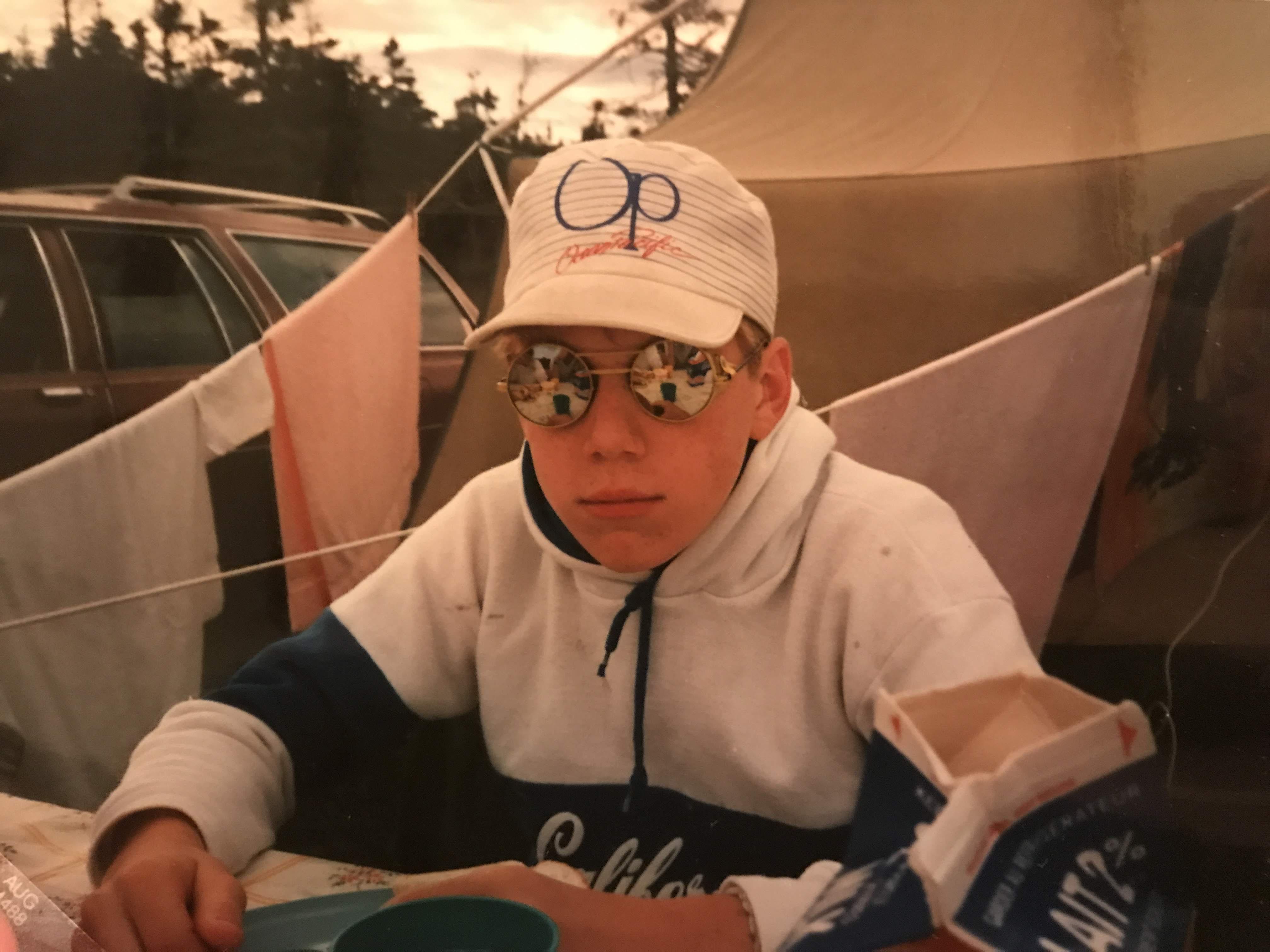 15 Pics Of Gen X In the 80s Getting Ready For The 90s