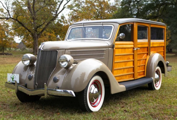 15 Photos & History Of The Woodie Station Wagon