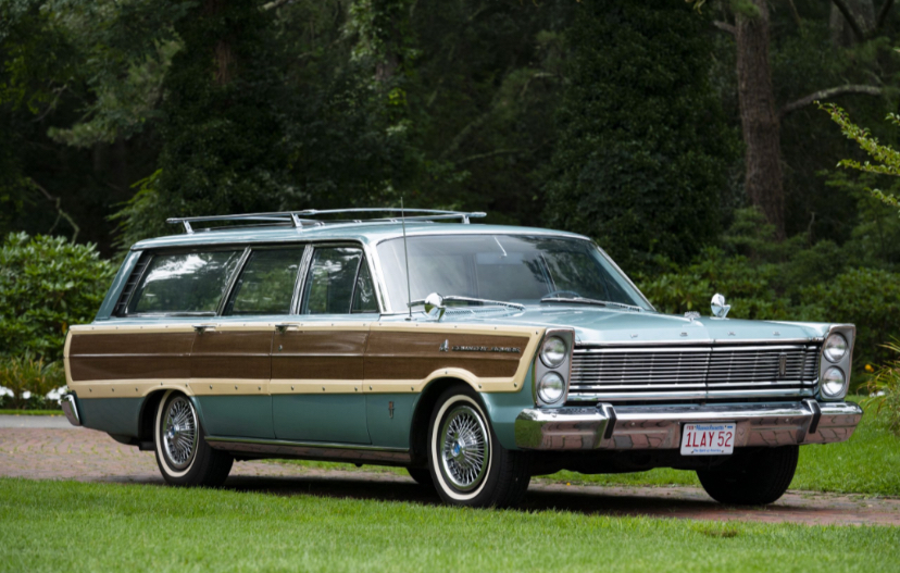 15 Photos & History Of The Woodie Station Wagon