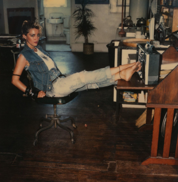 19 Photos Of Polaroids, Payphones & Pure Chaos