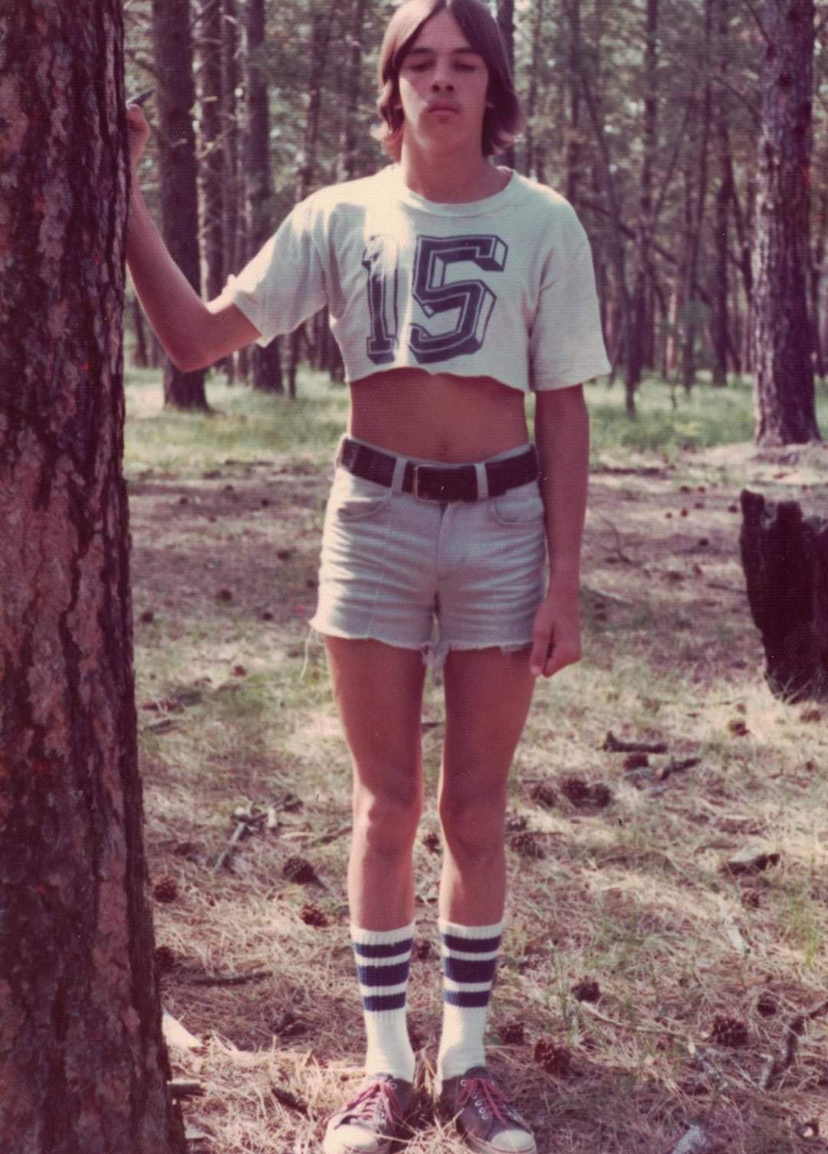 19 Photos Of Polaroids, Payphones & Pure Chaos
