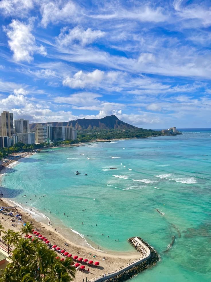 Waikiki Beach – Hawaii, USA
