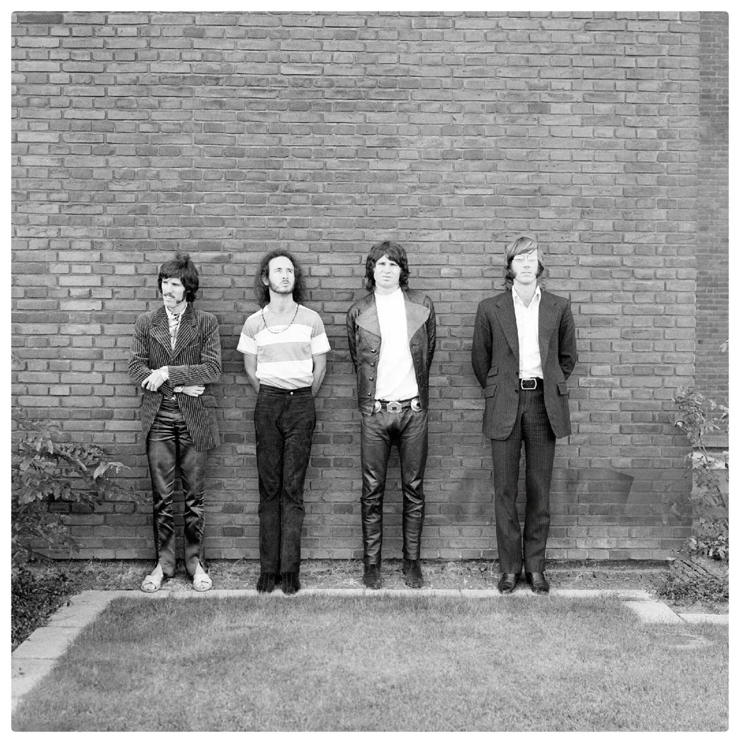 21 Pics Of The Doors Ruling The 60s & Early 70s