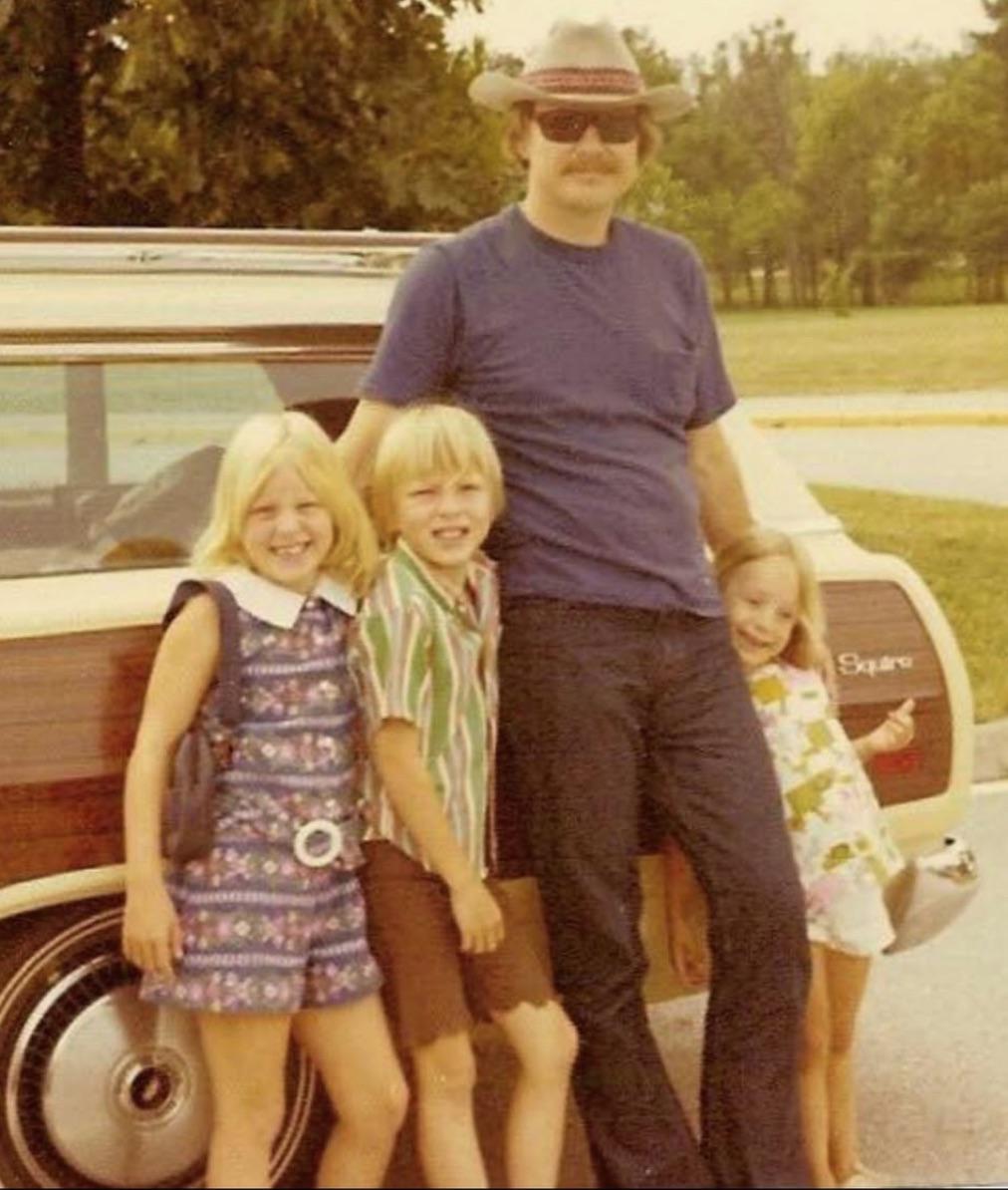 These looks scream 70s.