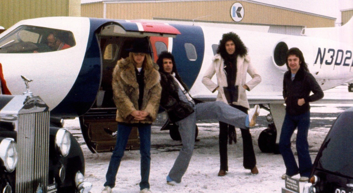 Four Outsiders, One Vision