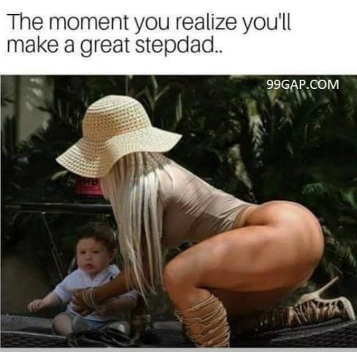 20 NSFW Booty Memes That'll Have You Double-Cheeked Up