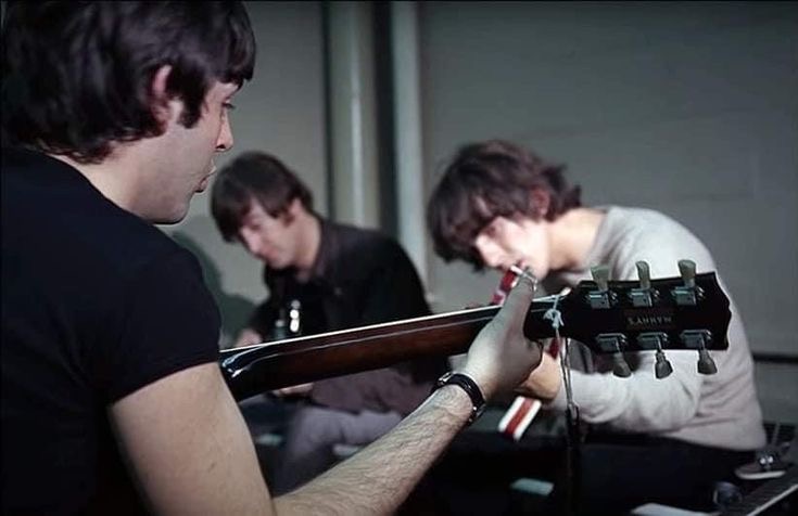 The Beatles – Shea Stadium, New York (1965)