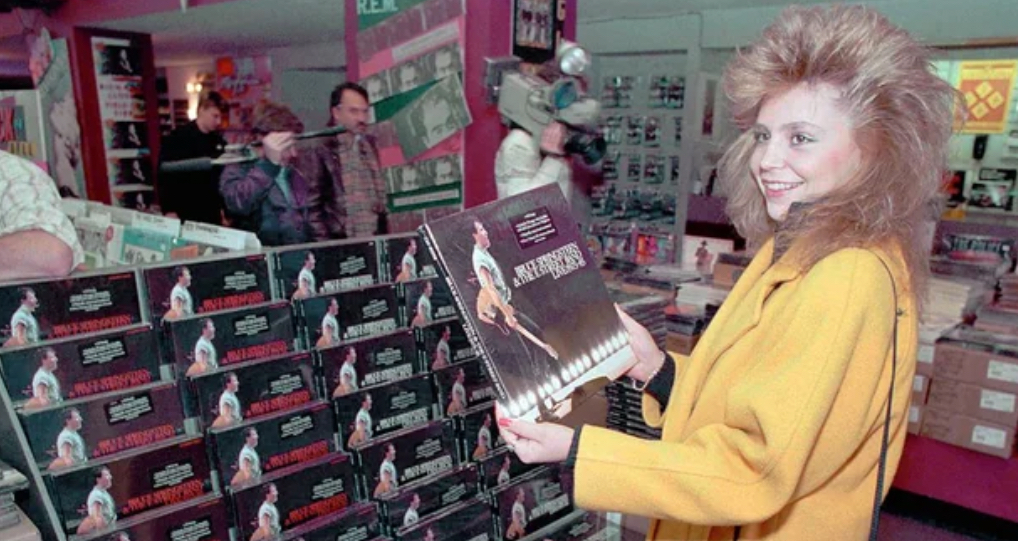 Girl Meets Vinyl (1980s)