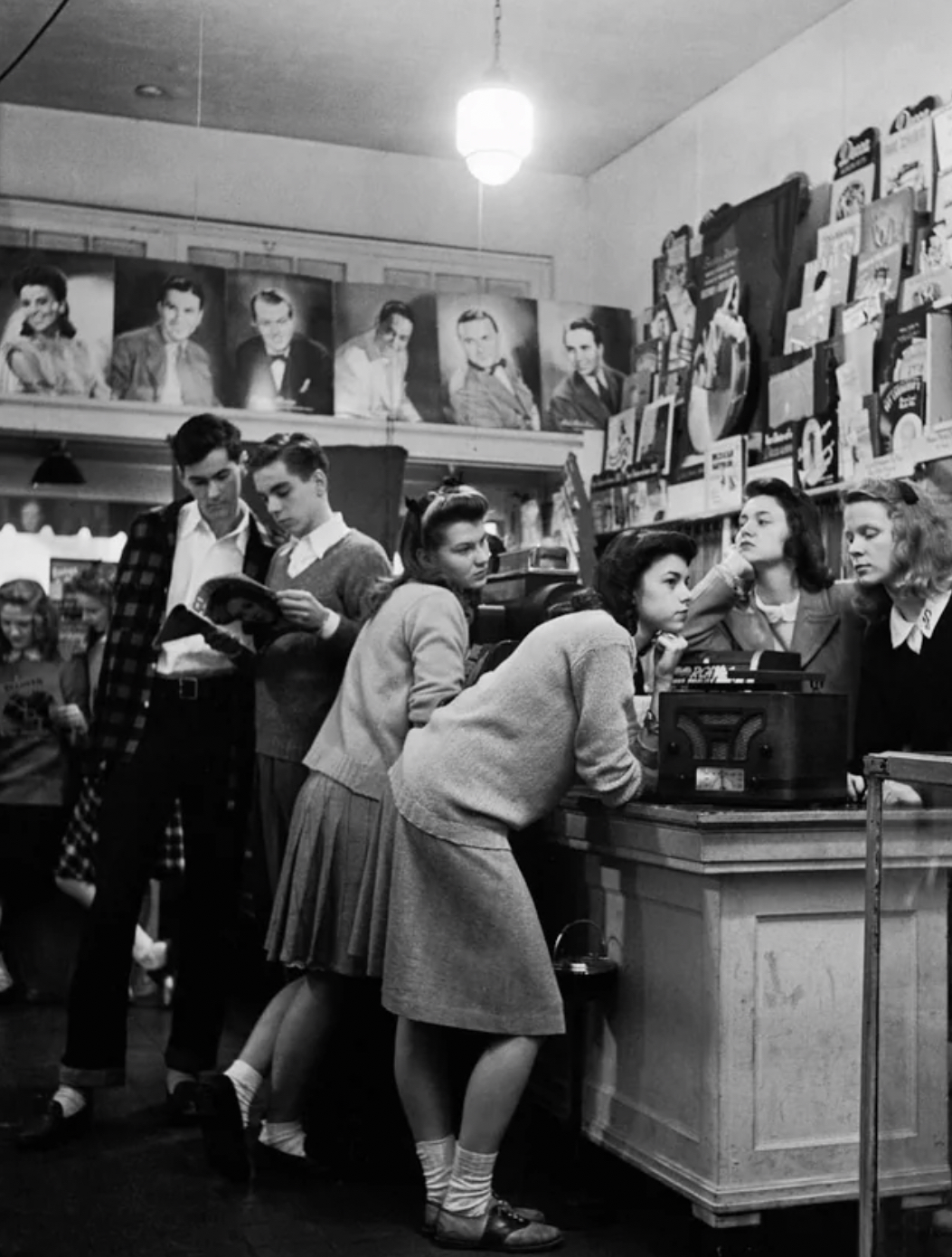 1944: When Teens Found Their Groove