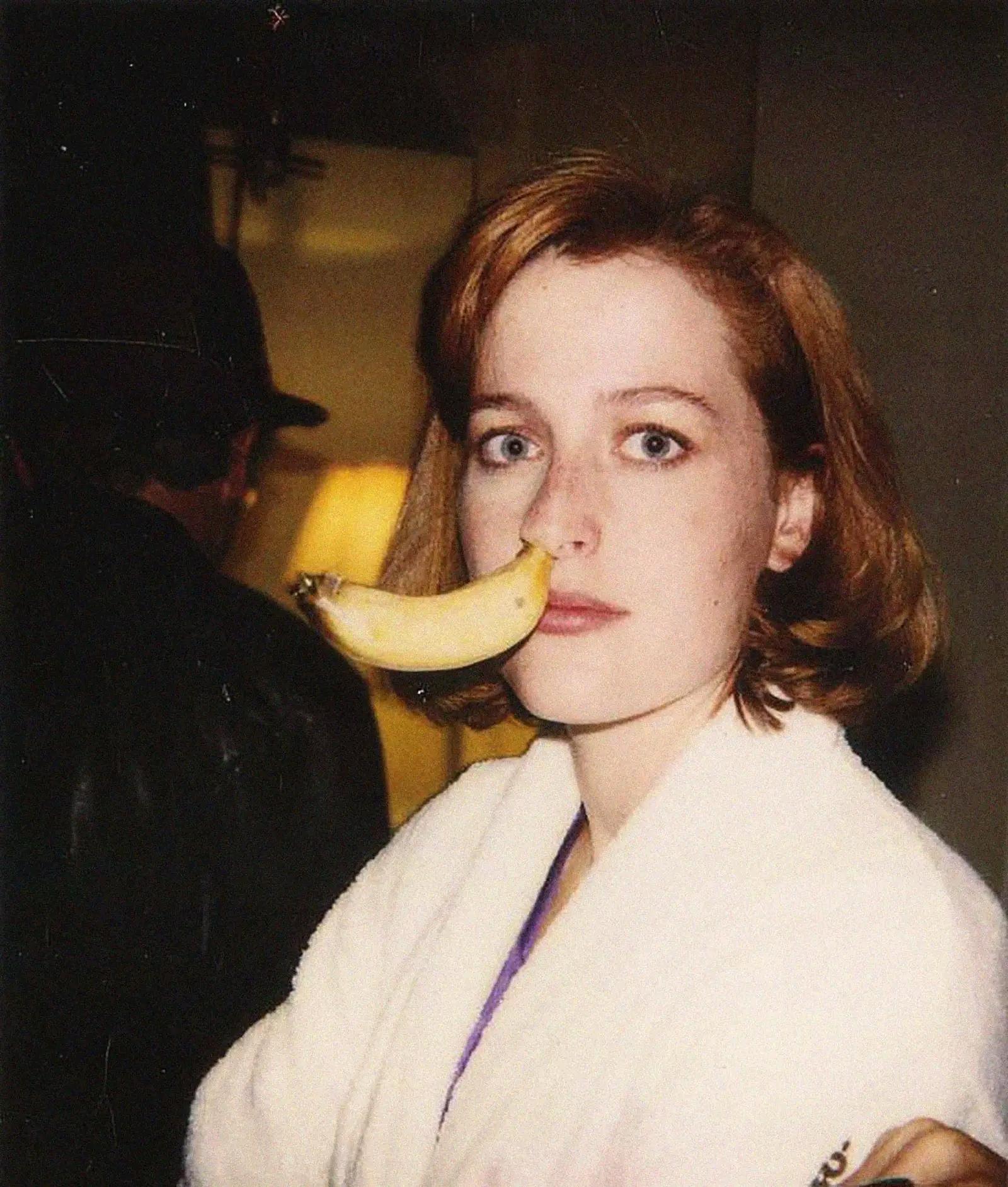 Gillian Anderson showing her banana nose.