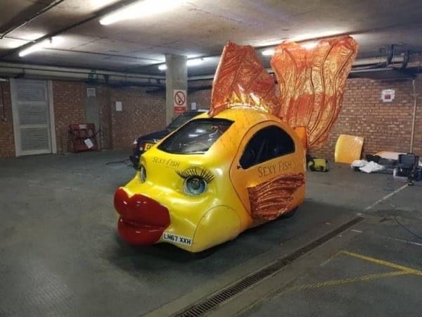 Flirty Fishmobile: Part Car, Part Cartoon Crush
