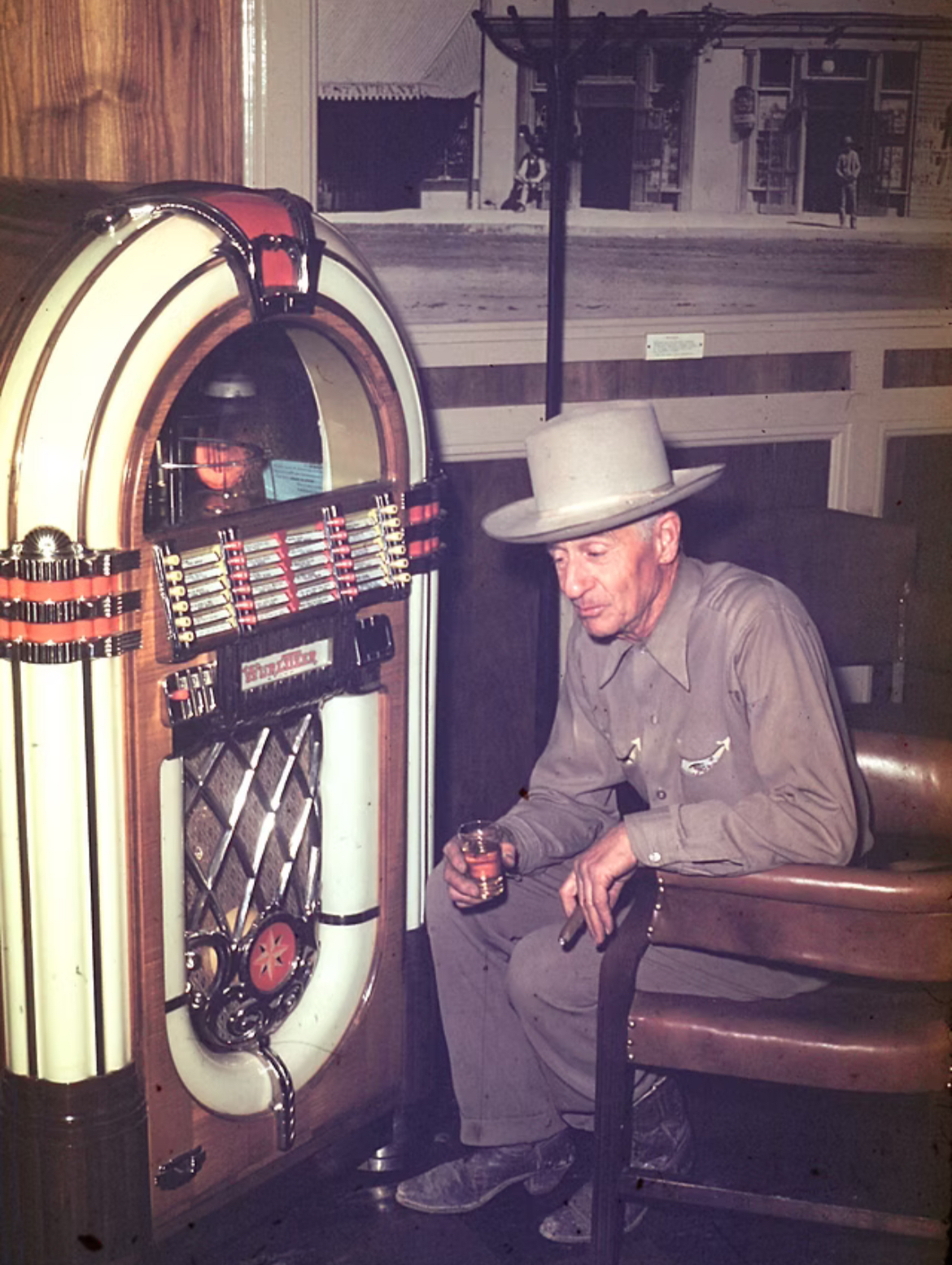 Albuquerque, New Mexico in Full Color, 1953