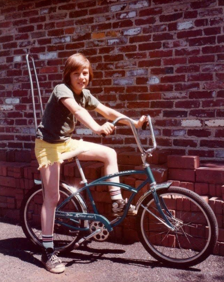 Banana Seat = Peak Cool Kid Transportation