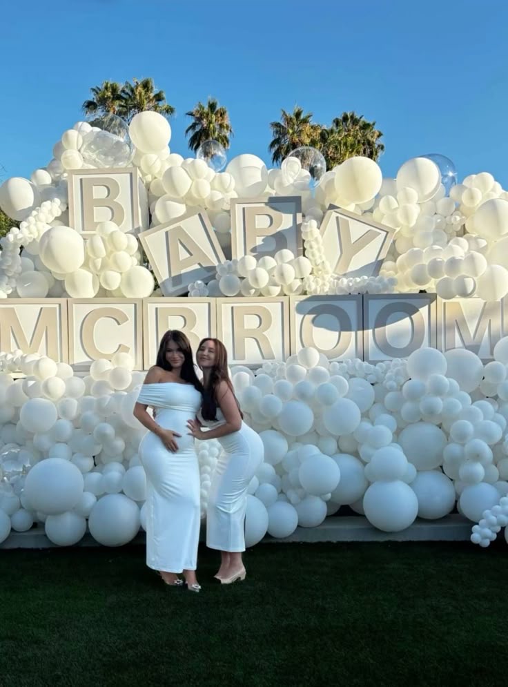 Baby Showers That Rival the Super Bowl (for a Fetus)