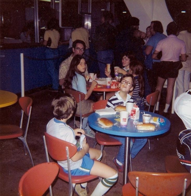 Fast Food Kids, Fast-Paced Dreams