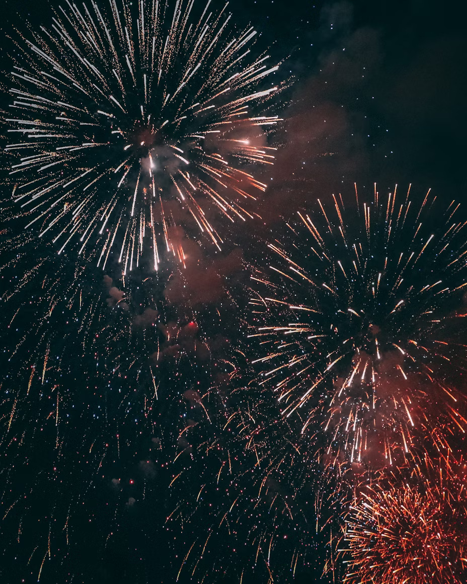 Chinese cooks mixed ingredients that accidentally exploded, creating fireworks.