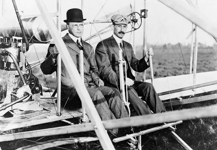 Wright Brothers’ First Flight (Dec 17, 1903)