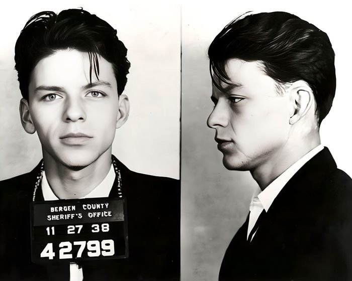 Frank Sinatra, 1938: "The Chairman of the Bordello"