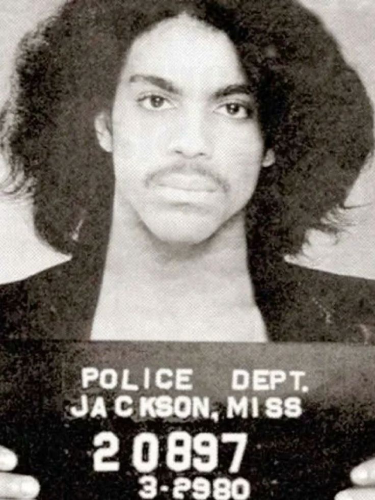 Prince, 1980: "Controversy: The Mugshot"