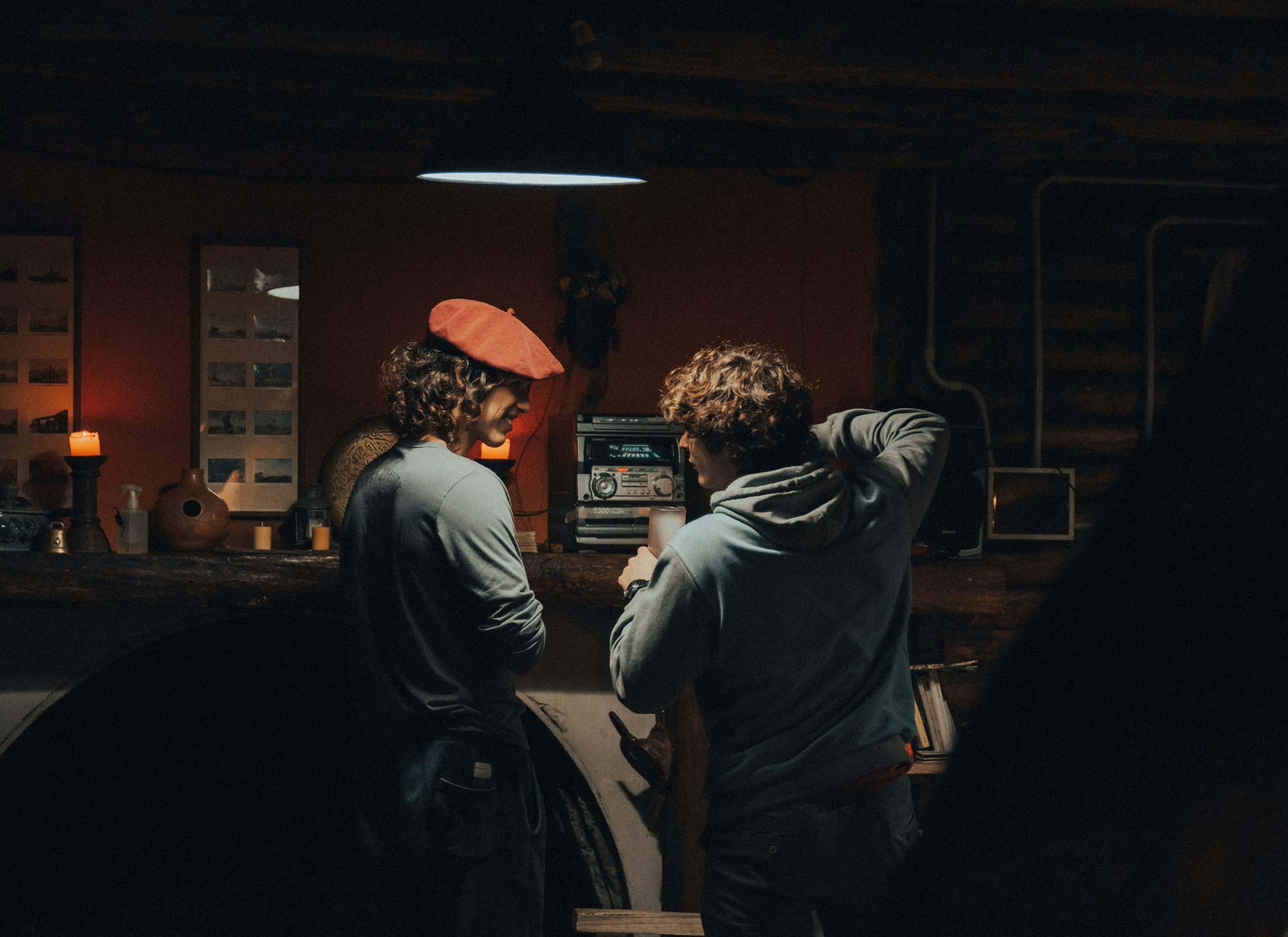 Meant to write “Salut!” in a bilingual email. Accidentally started with “Sl*t!”