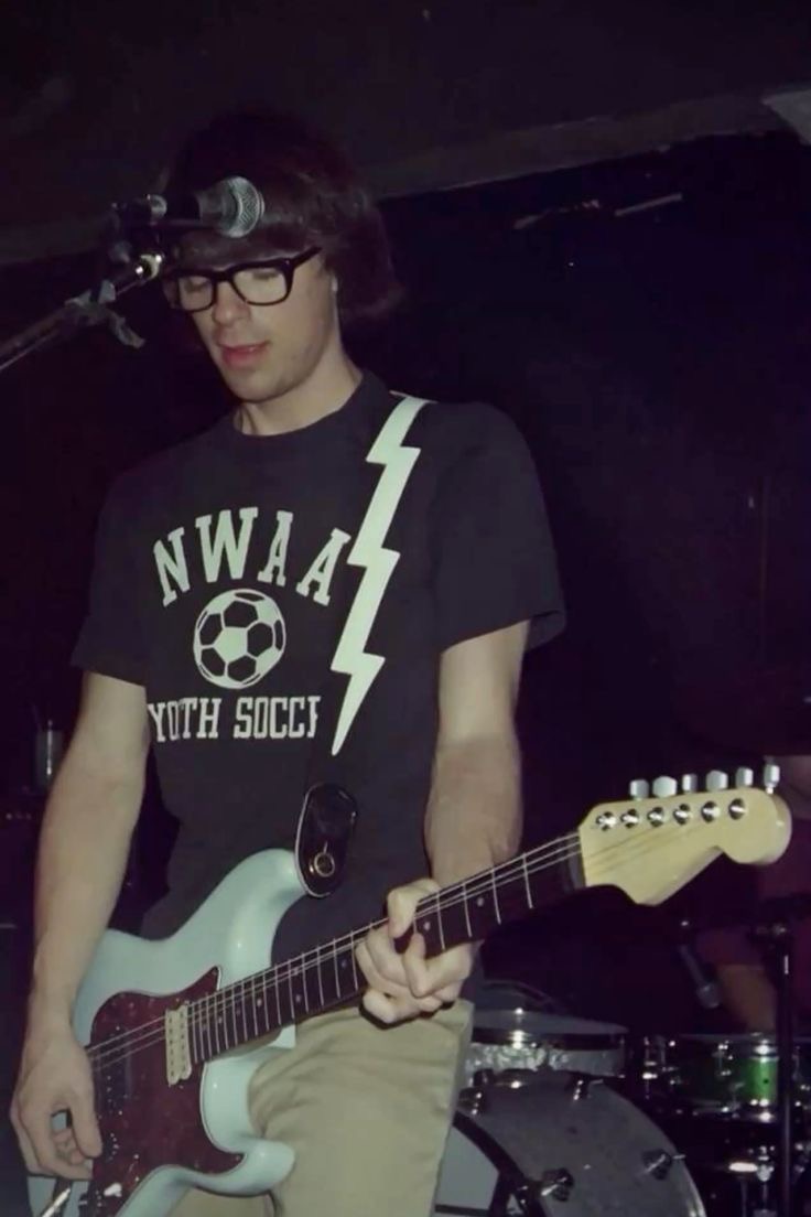 Rivers Cuomo: Bachelor’s in English