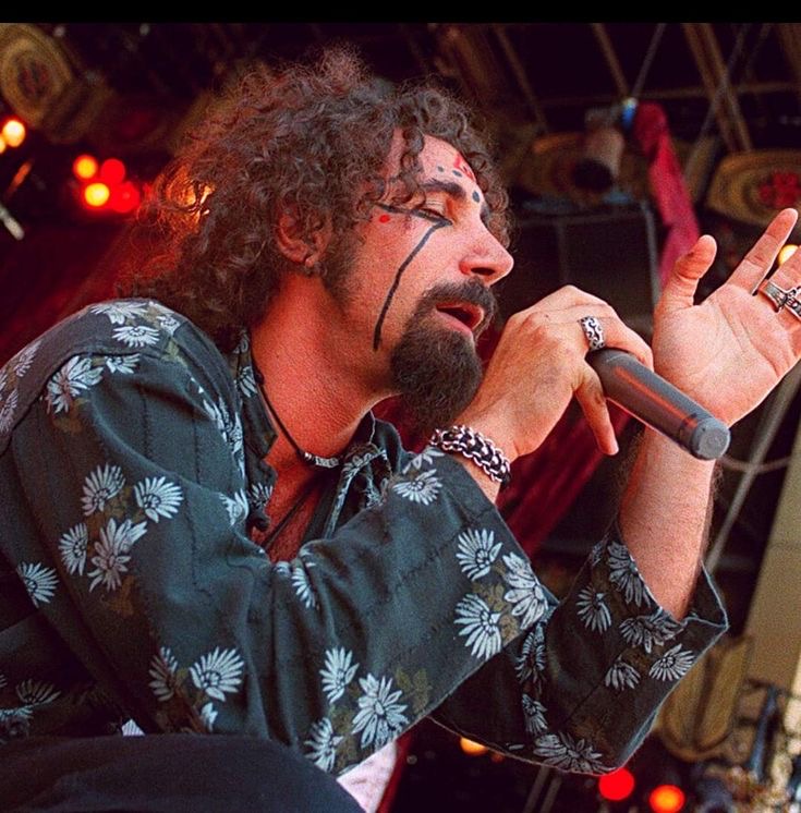 Serj Tankian: Bachelor’s in Marketing