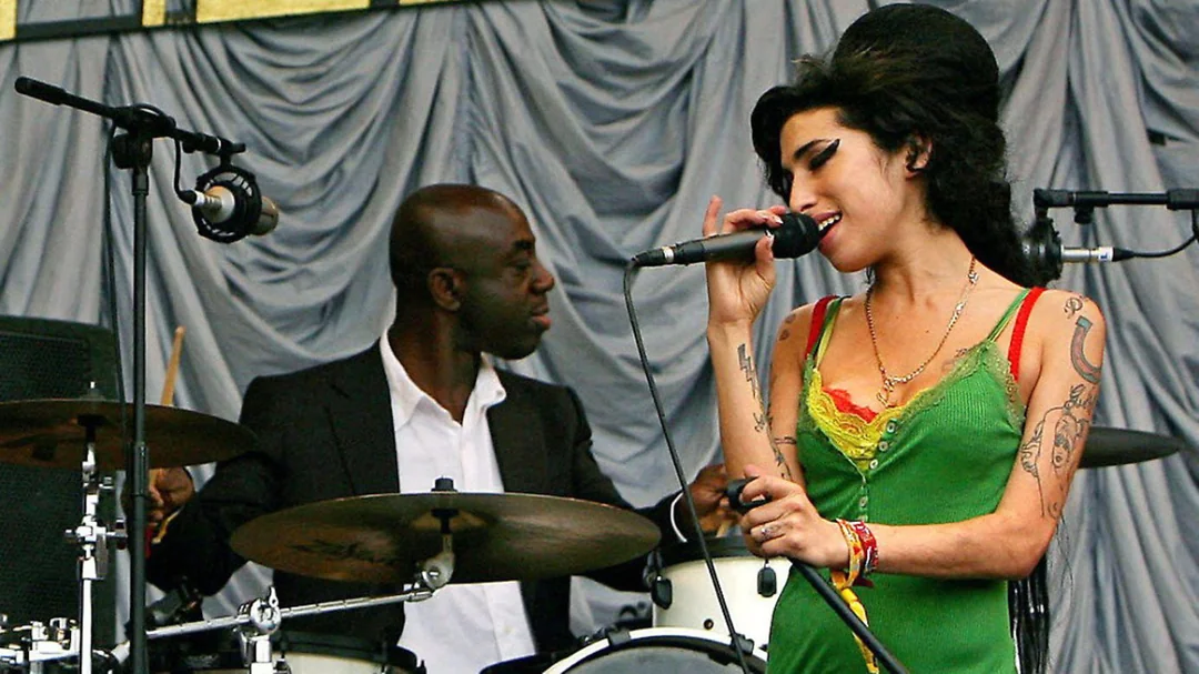 Amy Winehouse at Glastonbury (2007)