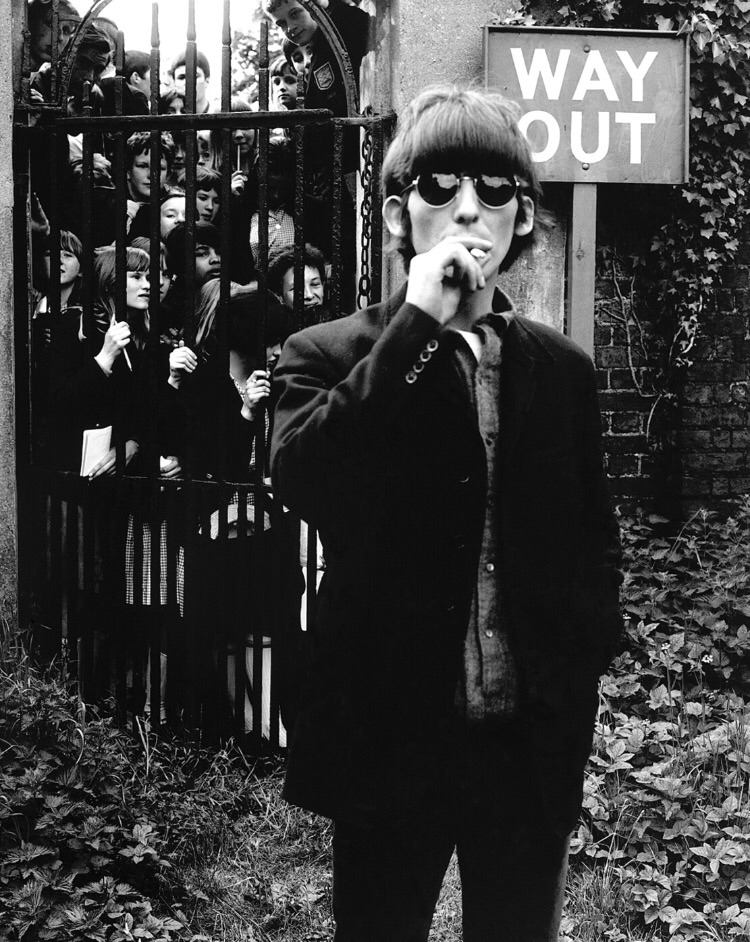 Being the first to have a solo number one