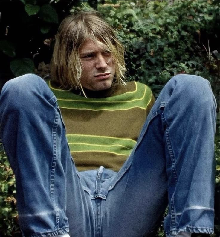 Kurt Cobain: The Tormented Voice of a Generation