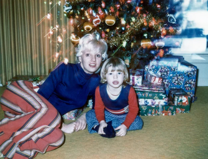 Christmas Hair That Could Stop Traffic