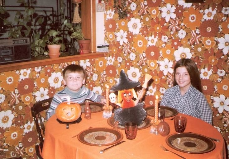 This Kitchen Was Loud. And So Was the Wallpaper.